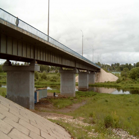 Мост через р. Вазуза. Тверская область