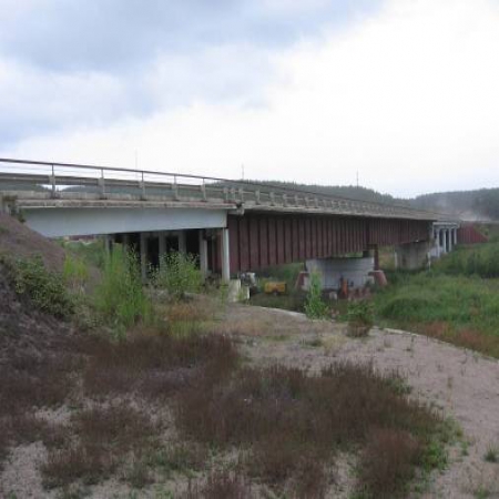 Мост через р. Углегорка на км 318+269 автомобильной дороги Невельск-Томари-аэропорт Шахтерск. Сахалинская область.