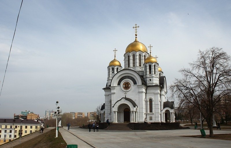 Храм в честь Святого великомученика Георгия Победоносца. Самара