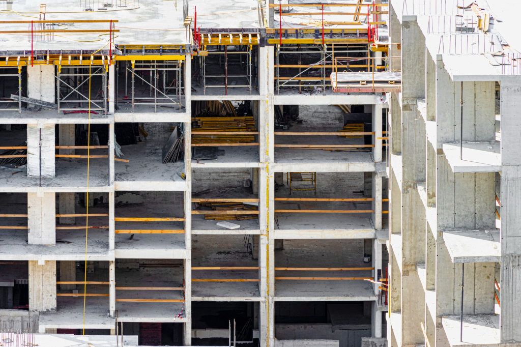 Использование сталефибробетона для усиления сжатых железобетонных элементов при воздействии циклов замораживания и оттаивания